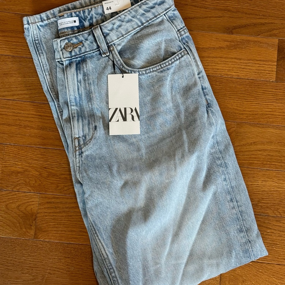 Zara Women's Straight High Waist Long Length Jeans